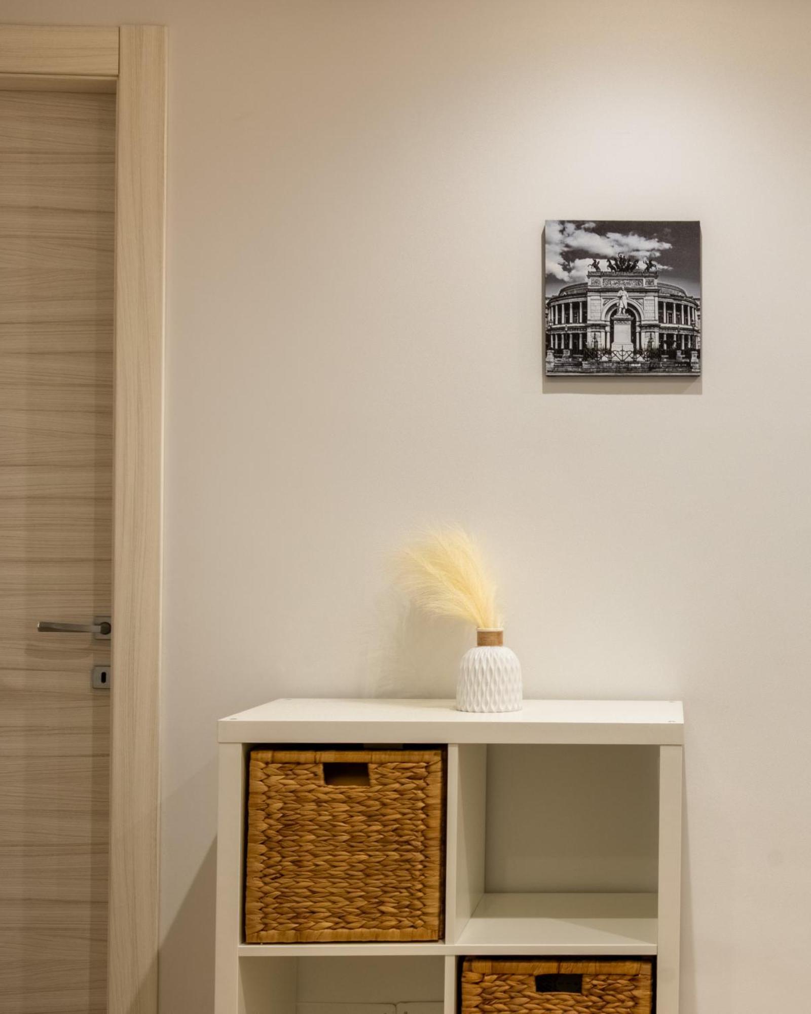 Villareale Flat - Palermo City Center Free Parking Exteriör bild